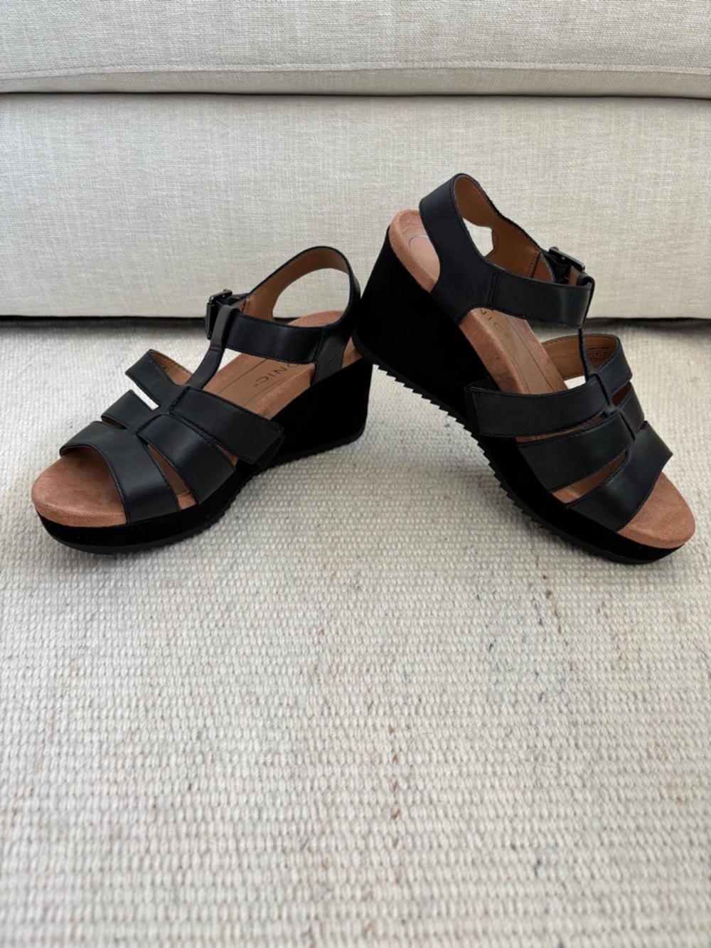 | Vionic | Tawny II | Women's Leather Strappy Wedge Sandals size 7.5